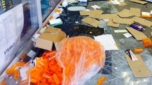 CDrj3by WEAAa VKx twitter privat 01