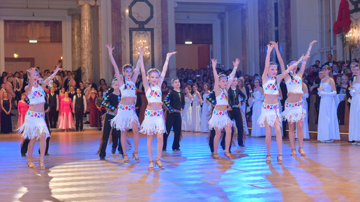 Pharmacieball 2017 14 AKOE