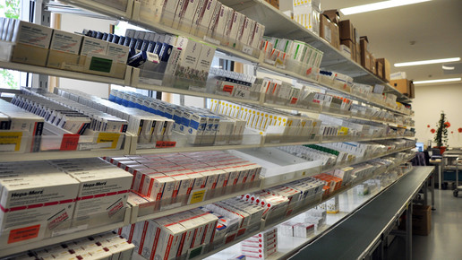 khapoleipzig regal 02 aa