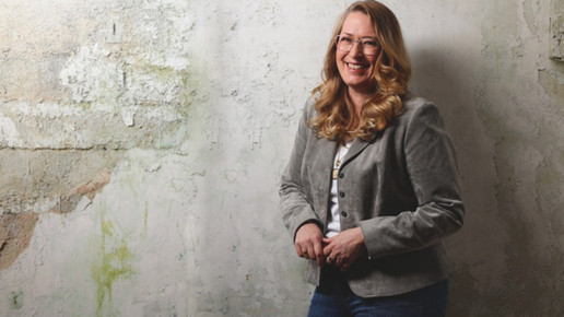 Anika Franke lächelt.