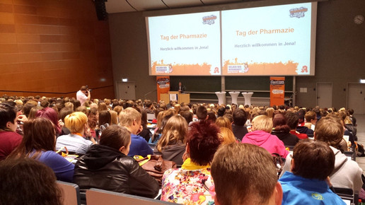 tag-der-pharmazie hoersaal lakt