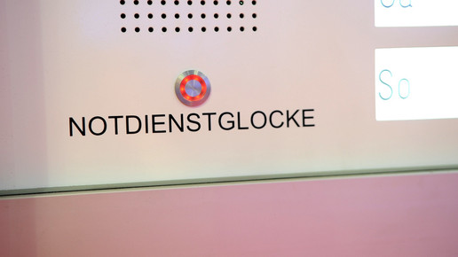 Notdienstklingel an Apotheke