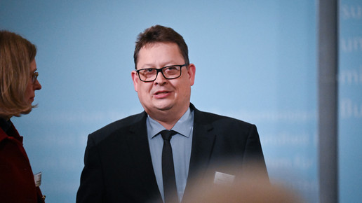 Der Patientenbeauftragte der Bundesregierung, Stefan Schwartze (SPD), im BMG