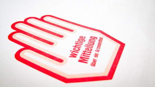 rote hand brief01 neu