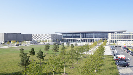 01-airport-city main BER