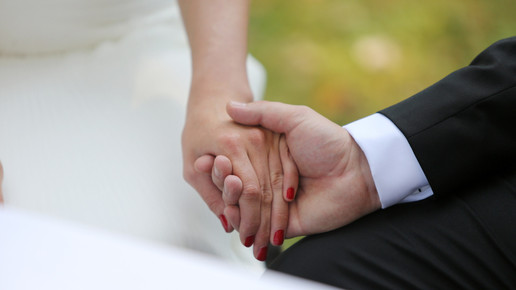 Herzprobleme & Schlaganfälle: Ehe könnte schützen