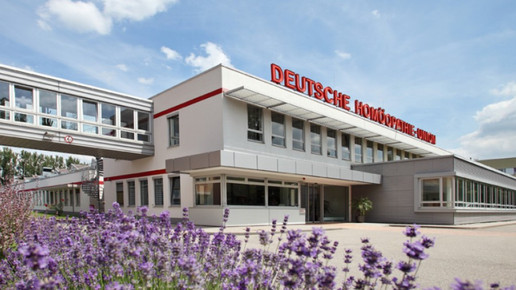 0004-dhu gebaeude dhu