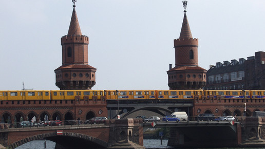 berlin friedrichshain kreuzberg oberbaumb eh