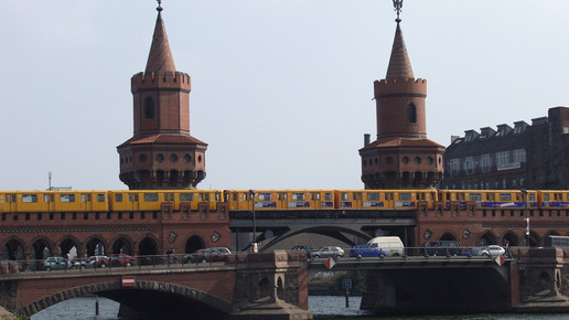berlin friedrichshain kreuzberg oberbaumb eh
