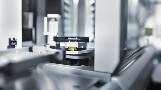 Nach Impfstart: Rufe nach schnellerer Produktion