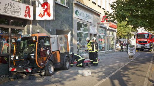 Kehrmaschine Unfall4 Abix