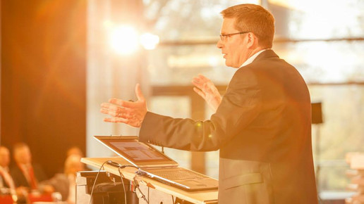 10731201 985202444830314 7875569912955550351 n