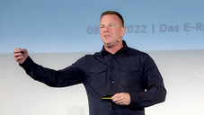 Leyck Dieken macht den Kassen Druck