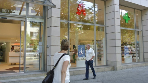 0002-apotheke unter d linden 3