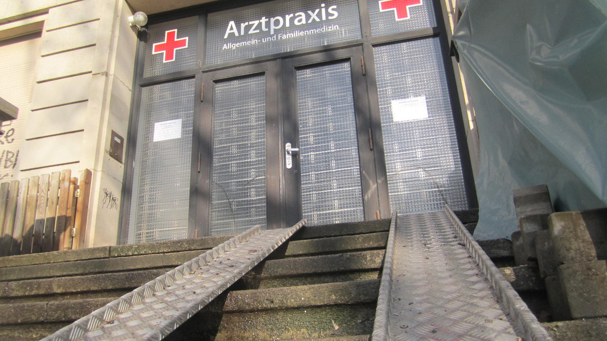 Barrierefreiheit-Meldepflicht-f-r-Arztpraxen-gefordert