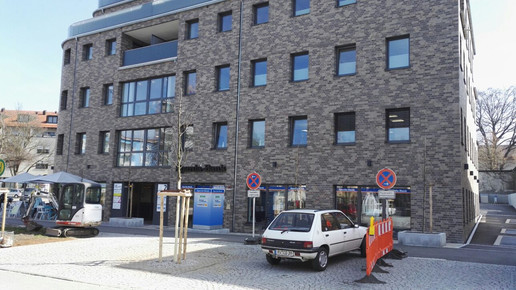 Parkplaetze 7 Loewen-Apotheke