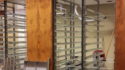 Altstadt-Apotheke Goettingen Einbau Automat Altstadt-Apotheke