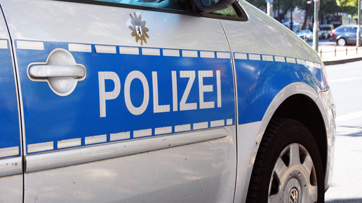 Tests und Masken: Polizei nimmt Betrüger fest