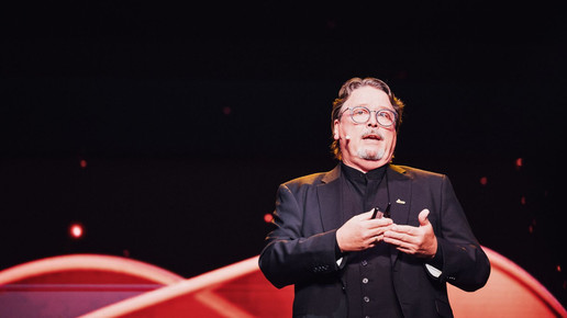 Jürgen Hirsch auf der Bühne der VISION.A