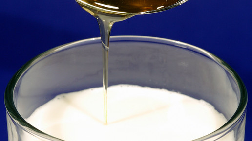 Milch Honig Harry Hautumm pixelio.de