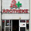 Die Pazzawa-Apotheke von außen.