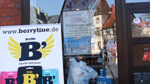 berryline schaufenster bahnhofsapotheke berryline