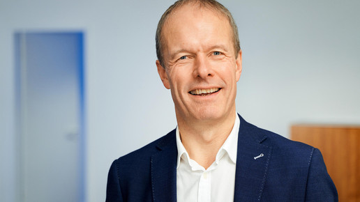 Pharmamanager Torben Laursen lächelt.