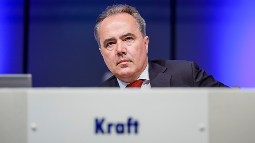 stada-hv2015 podium kraft stada