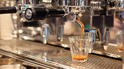 black coffee pharmacy maschine kaffee leni moretti photography