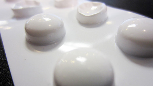 blister ohne namen aa