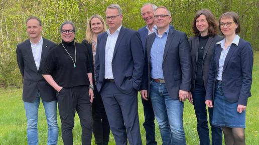 Christiansen bleibt, Rochade im Vorstand