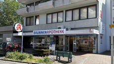 Außenansicht der Brunnen-Apotheke in Leingarten