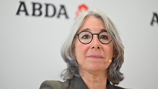 Apotheken, Fliegen und die Frösche im Teich