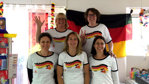 „Die Mannschaft“ in der Seebad-Apotheke