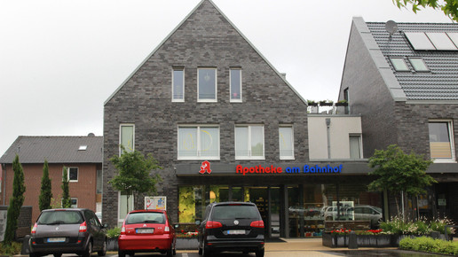 Apo am bahnhof overwiening aussen2 apoambhf