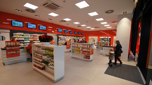 farmaplus-ruhrpark-1-farmaplusapothekeimruhrpark