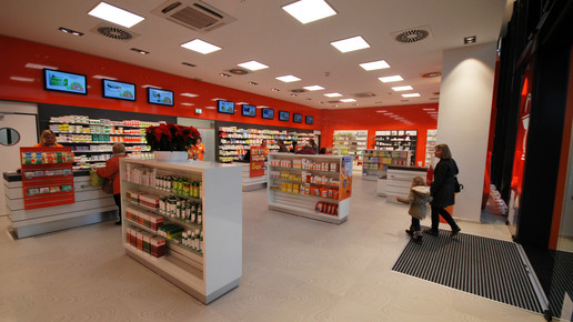 farmaplus-ruhrpark-1-farmaplusapothekeimruhrpark