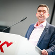 Pflegekassen rechnen mit Milliardendefizit Oliver Blatt am Podium