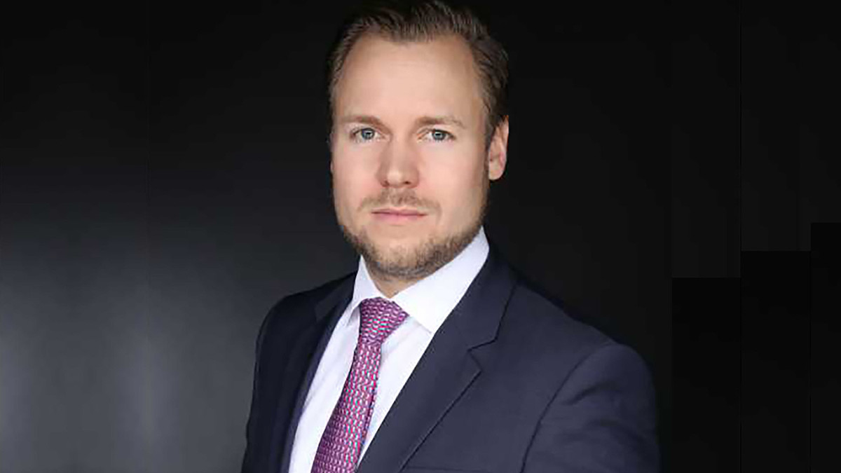 Ex-Gehe-Manager-baut-Rossmann-Apotheke