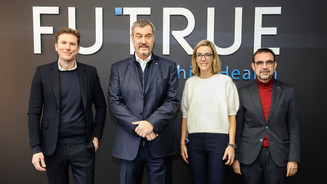 Futrue: Söder zu Besuch bei Fischer Dr. Clemens Fischer, Markus Söder, Magdalena Hohlefelder, Klaus Holetschek
