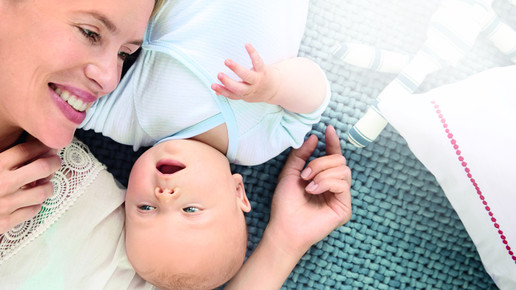 FEMIBION Mutter Kindliegend