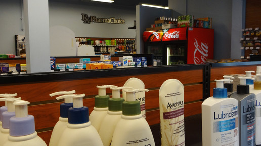 Gourlays pharmacy Banff Kanada6 aa