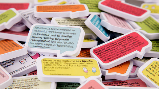 Apothekengefluester bunter-Haufen IMG 9499