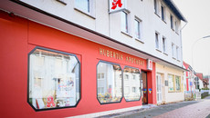 Bild der Hubertus-Apotheke von außen