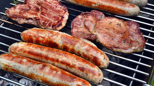 grill bratwurst staek pixeliode Andreas Hermsdorf