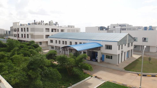 11904Areal view of R D-stores-API