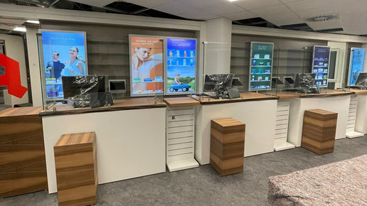 Sieben Angestellte fehlen: Filiale öffnet trotzdem