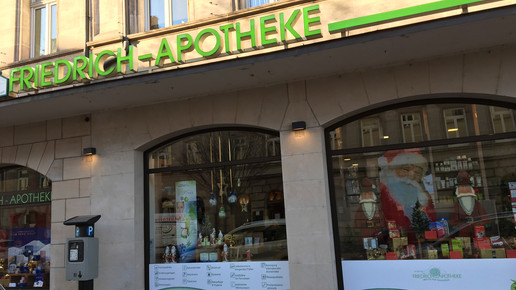 weihnachtsdeko Friedrich-Apotheke Fuerth aa