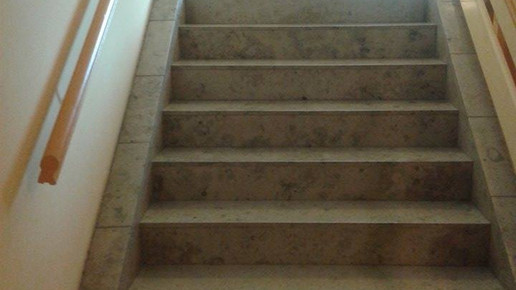 korallen apo treppe