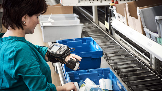 zurrose lager4 mitarbeiterin zurrose